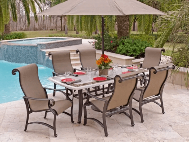 You can use baking soda to keep your outdoor furniture clean